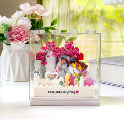 Custom Couple Brick Figures Gift Set with Heart Background